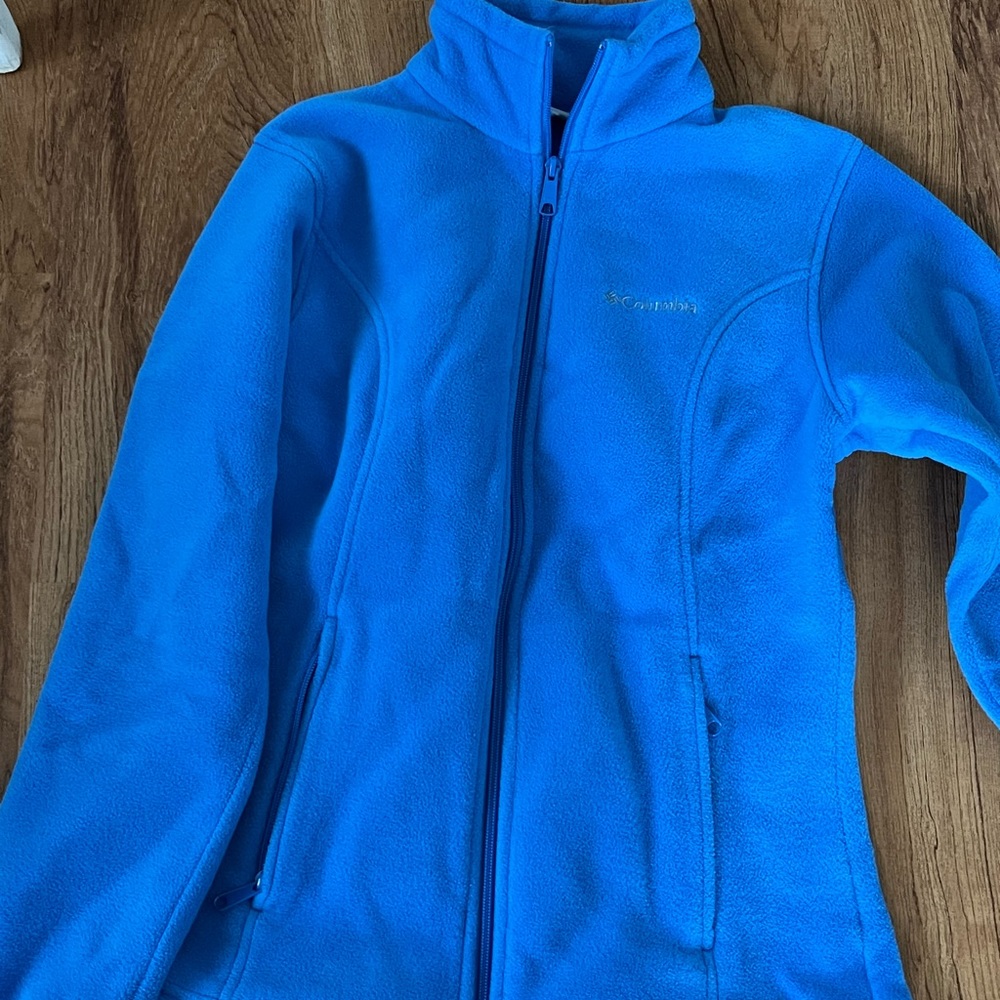 Women’s Columbia fleece jacket